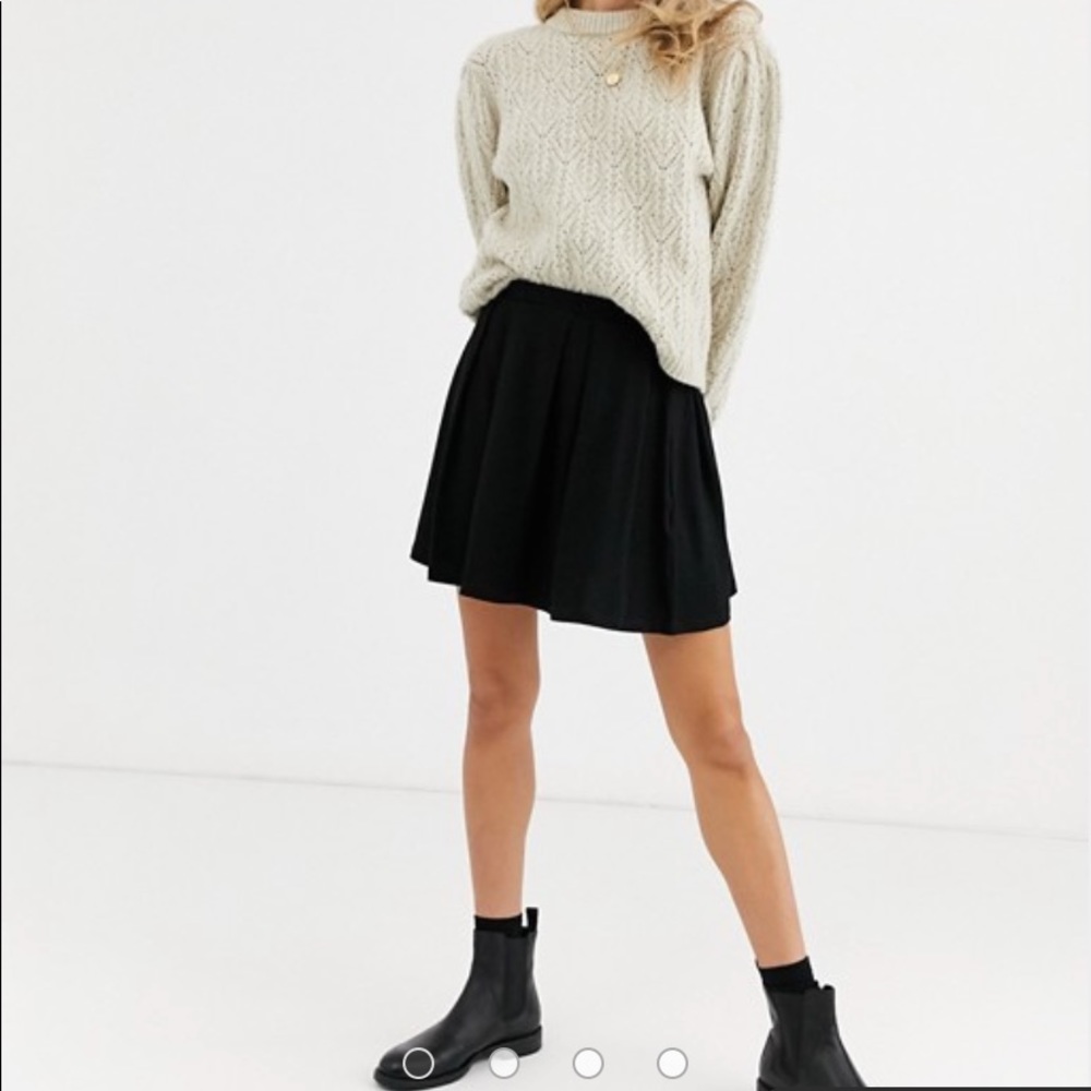 Zara Woman Pleated Wrap Skirt sz S